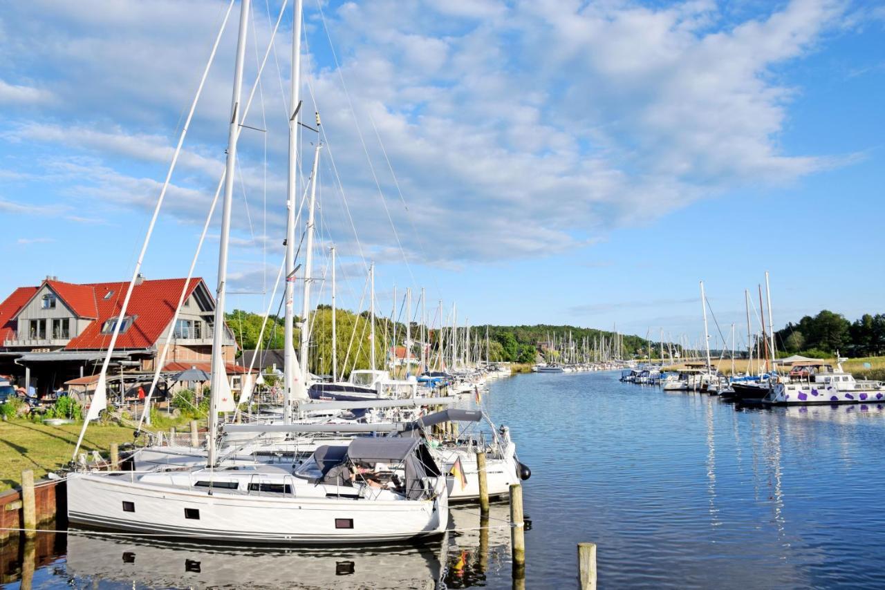 Schoene Ferienwohnungen Mit Kamin Im Ostseebad Sellin Extérieur photo