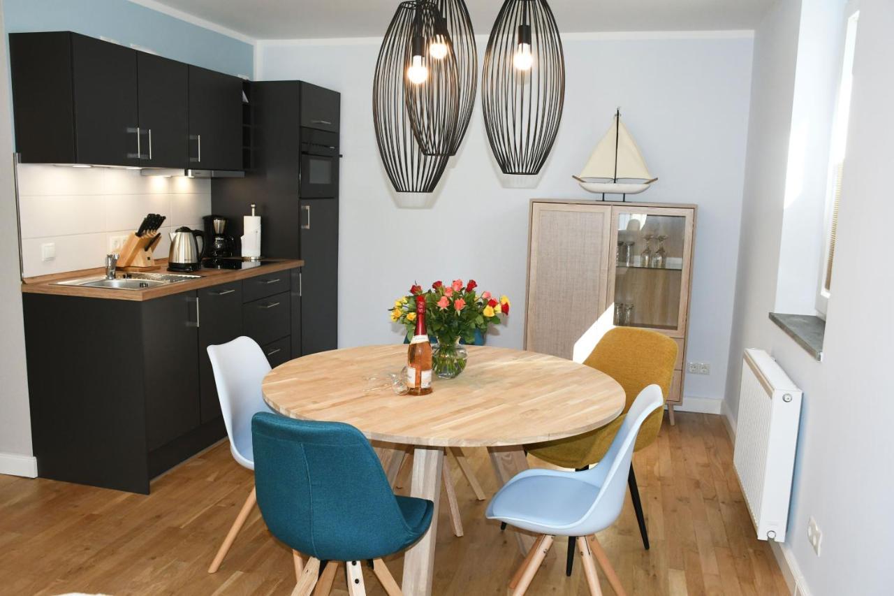Schoene Ferienwohnungen Mit Kamin Im Ostseebad Sellin Extérieur photo