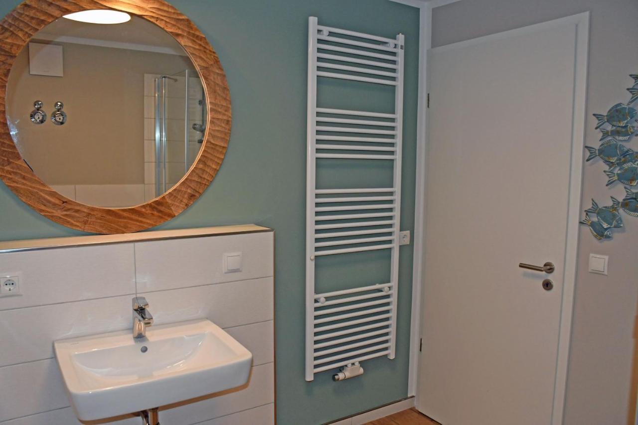 Schoene Ferienwohnungen Mit Kamin Im Ostseebad Sellin Extérieur photo